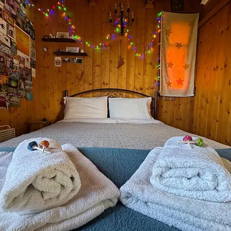 η χαρούμενη αρκούδα * Pavliani